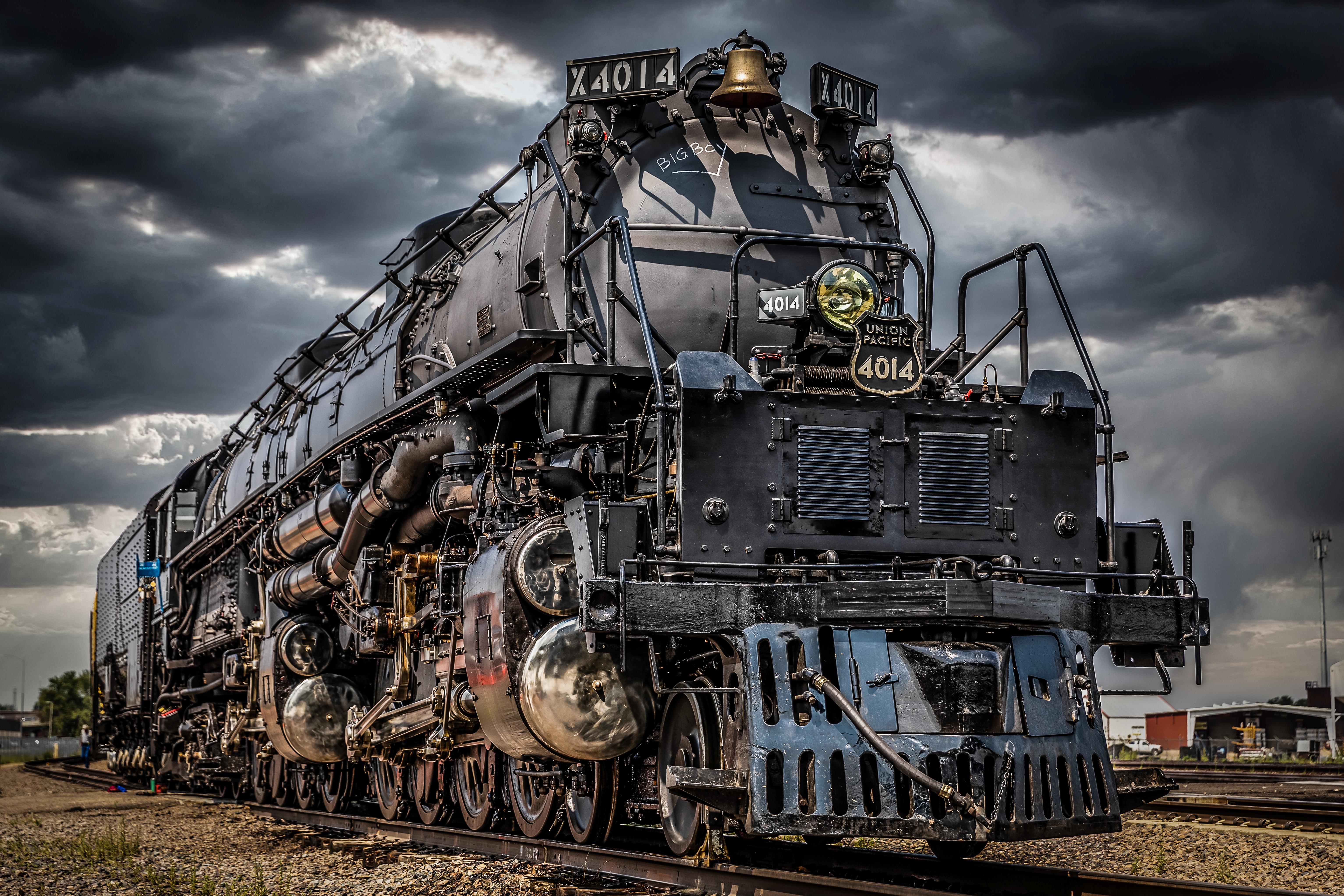 Union Pacific's "Big Boy" 4014 to steam across Texas this fall, will